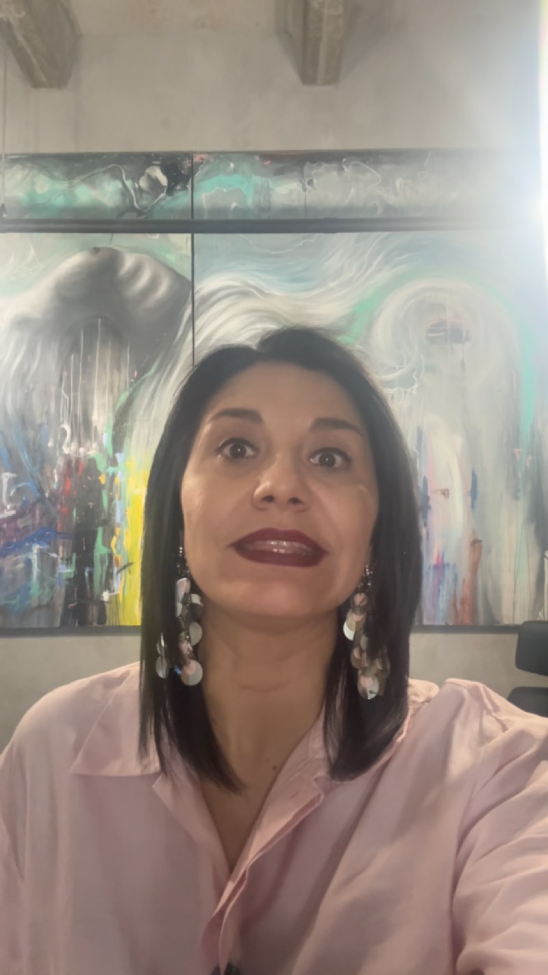 Katya Huitrón, de Asesores y Casas, en su testimonio en video